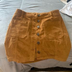 skirt/shorts